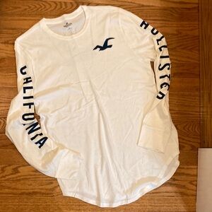 Hollister Men's White Long Sleeve Shirt